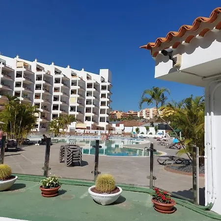 Apartment San Marino Cristianos Center